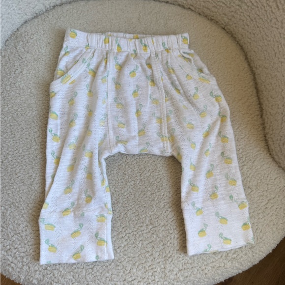 Kate Quinn White Baby Pants with Lemon Print | 6-12M - Picture 2 of 4